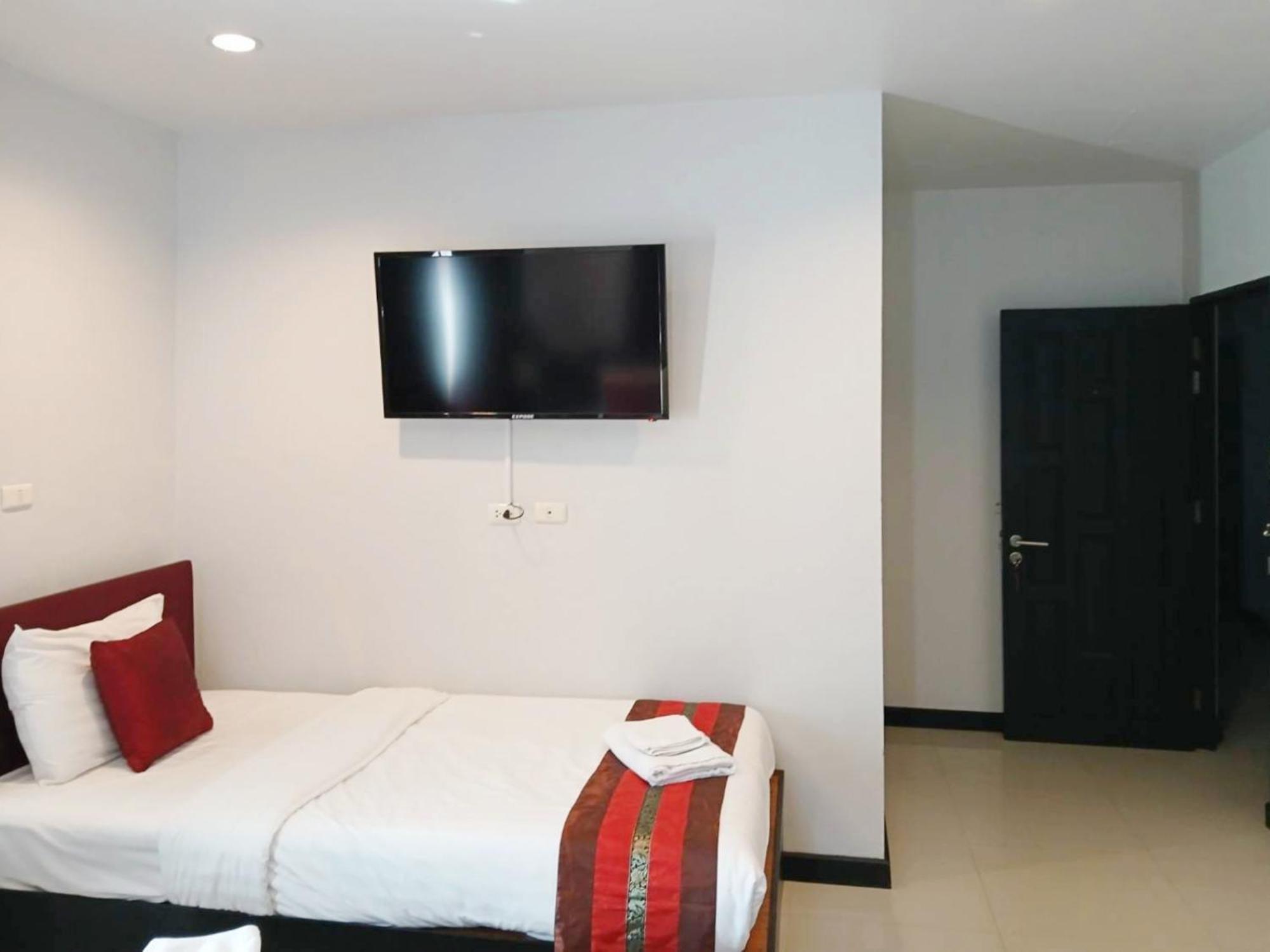 Patong Sunray Beach Hotel מראה חיצוני תמונה
